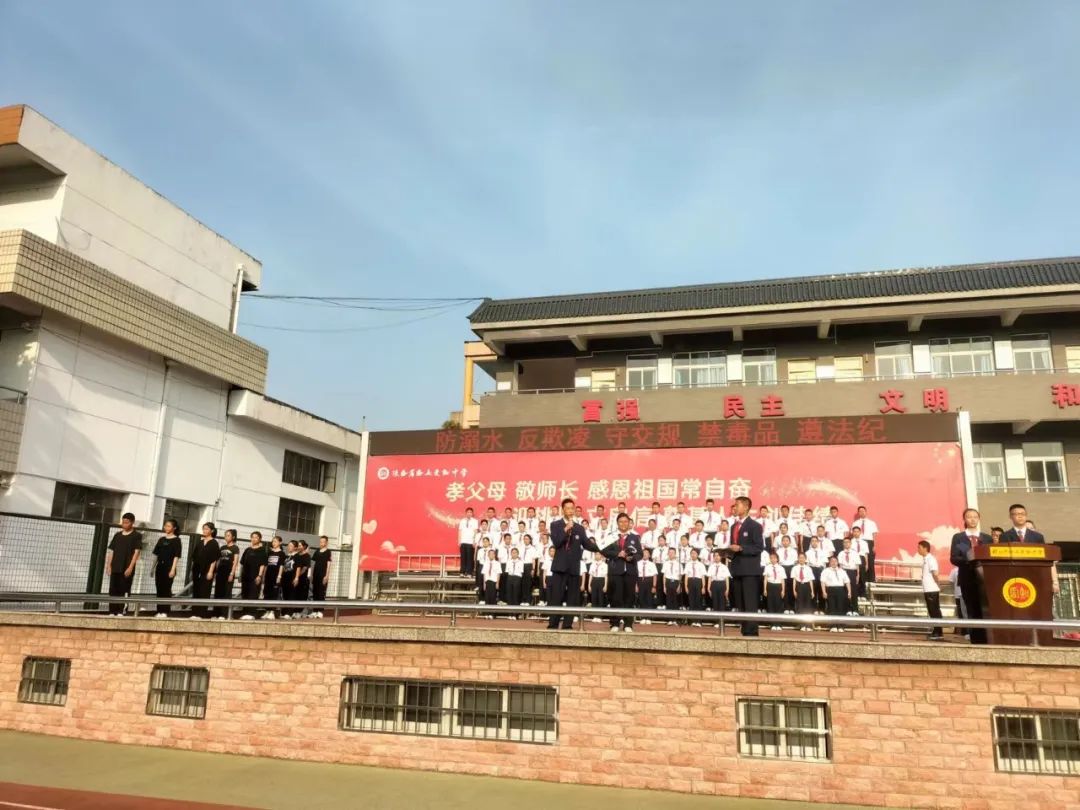 舞蹈2.jpg 舞蹈2.jpg