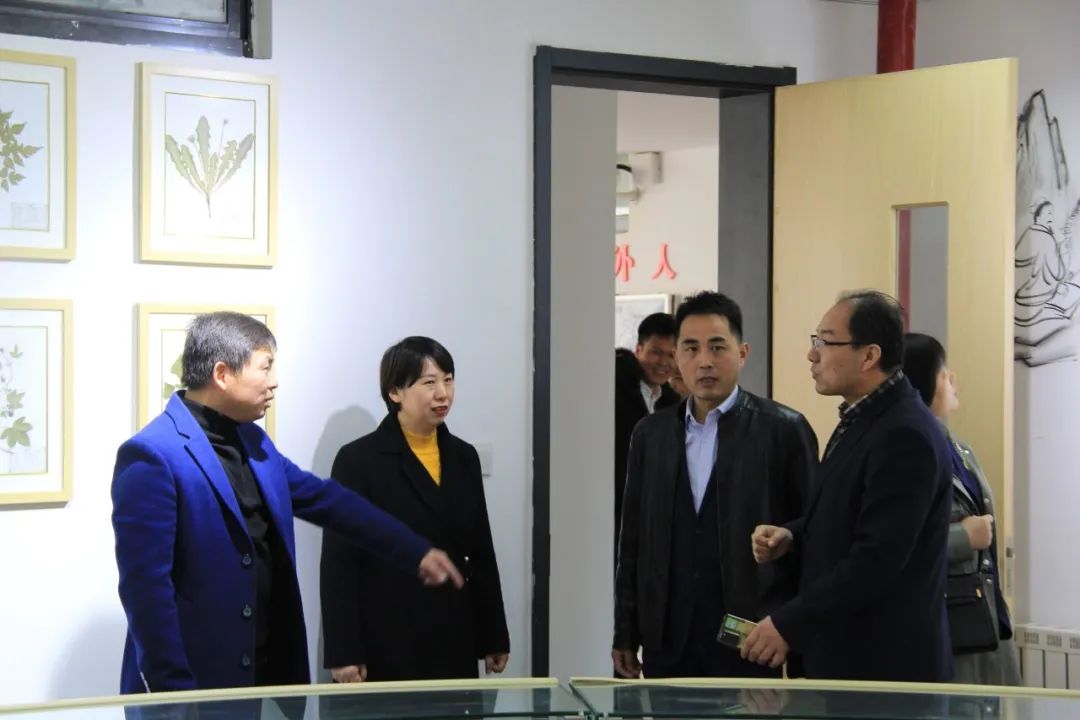 参观.jpg