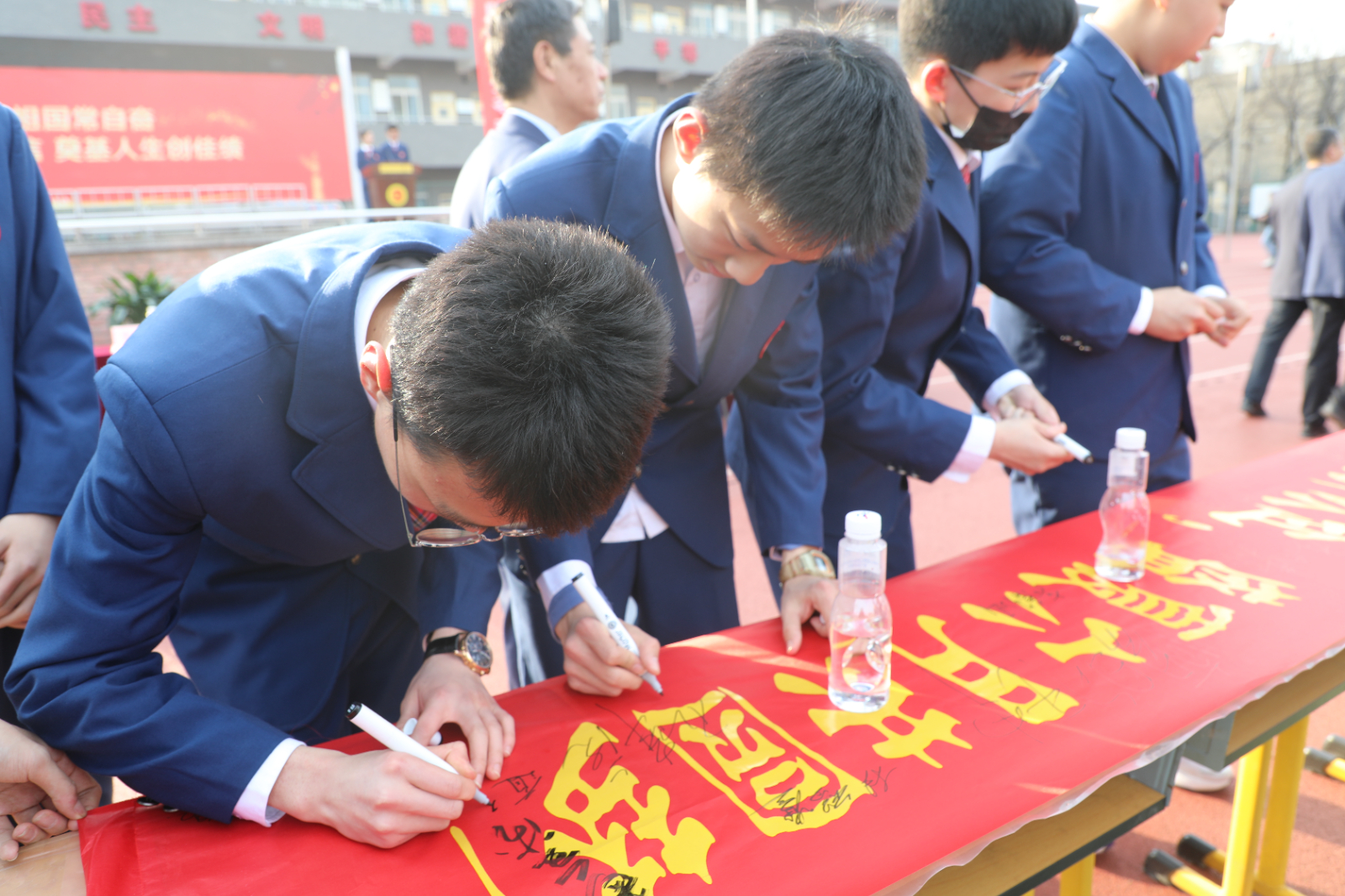 45bfbb8b9bfc69c0bac1b40bdf4adac.jpg 45bfbb8b9bfc69c0bac1b40bdf4adac.jpg